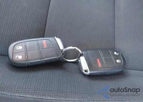 2017 Jeep Grand Cherokee Laredo from USA, damaged, VIN 1C4RJFAGXHC784166